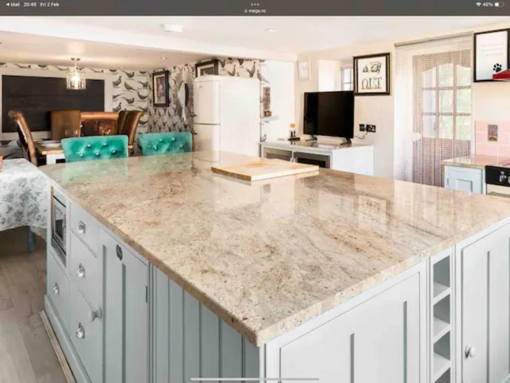Piglet Lodge Pebworth Extérieur photo