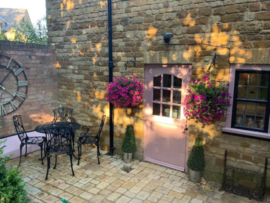 Piglet Lodge Pebworth Extérieur photo